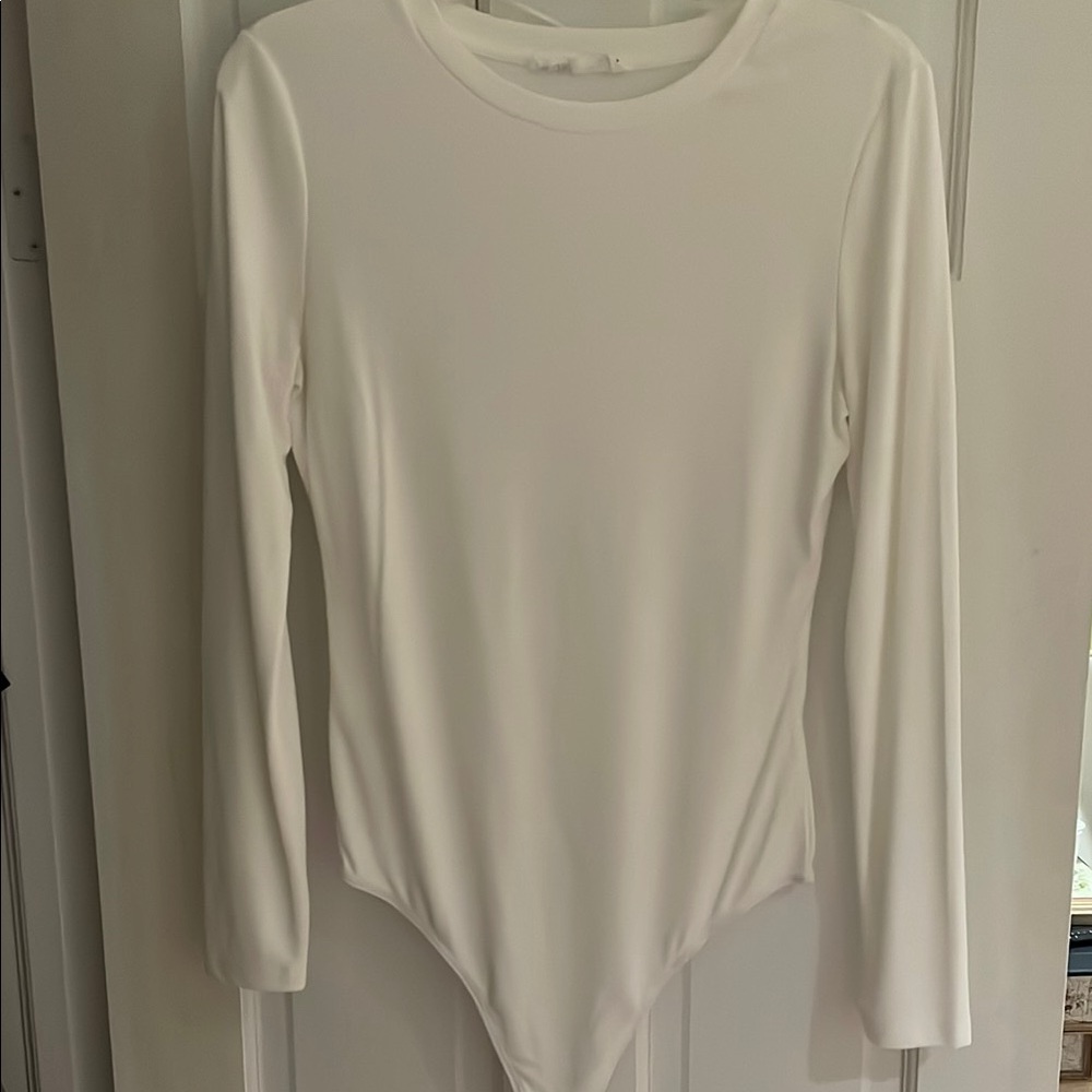 Elodie white Fitted Bodysuit in size large